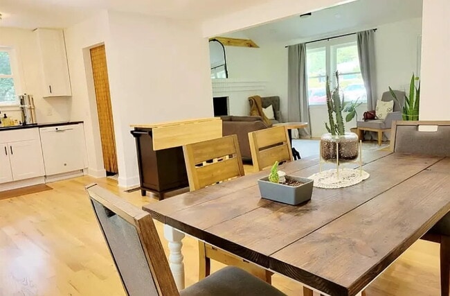 Photo - 106 Robinhood Cir Apartment