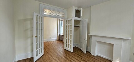 Building Photo - 327 Jackson St