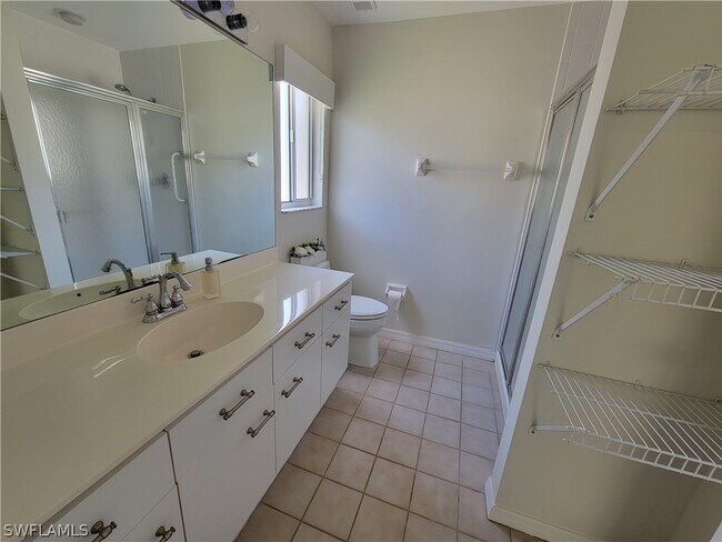 Foto del edificio - 7719 Jewel Ln