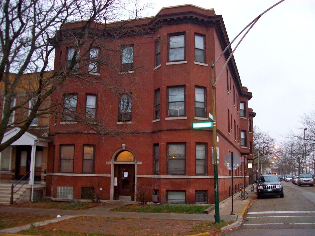 Primary Photo - 1055 W Grace St