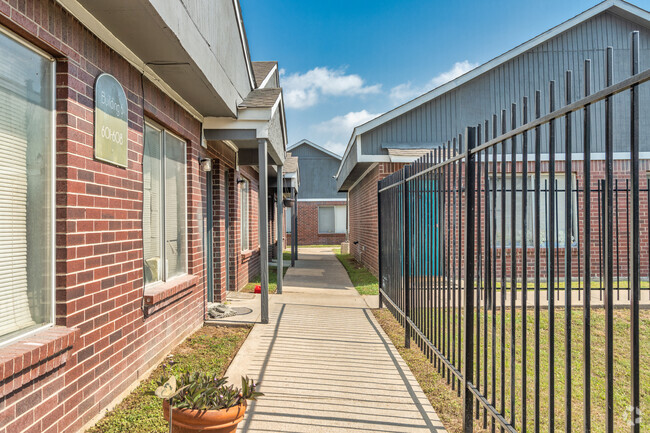 Building Photo - George B Lindler Plaza Apartments