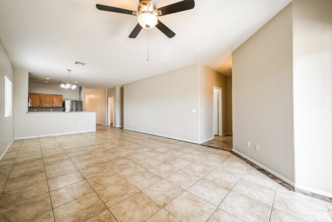 Foto del edificio - 3761 W Eastman Ct