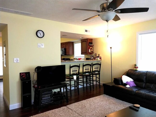 Foto del edificio - 1752 W Countryside Ln