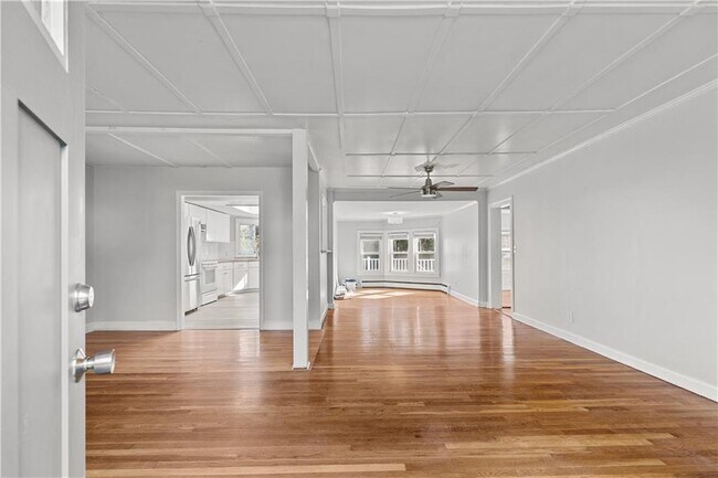 Building Photo - 223 N Fenner Ave