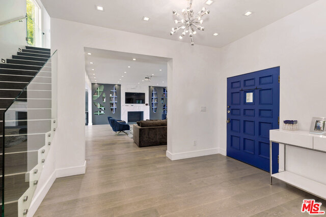 Building Photo - 1173 Rodeo Dr