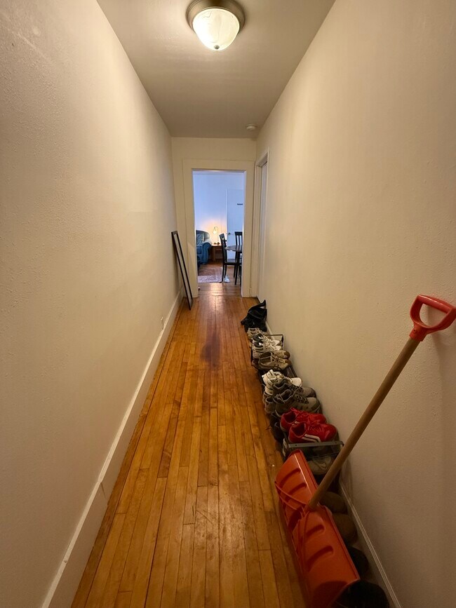 Building Photo - 525 Chippewa St