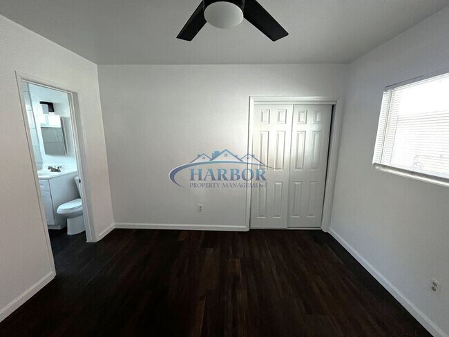 Foto del edificio - 5981 Lime Ave