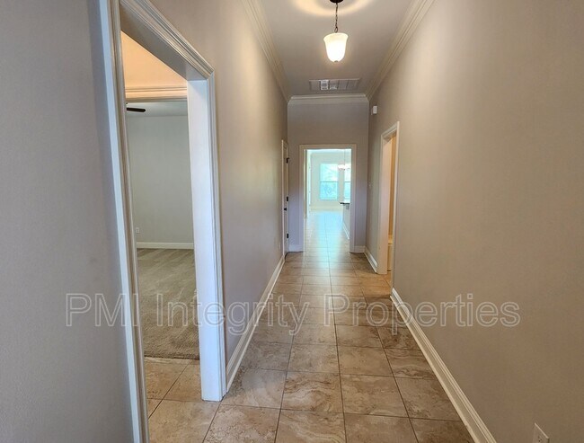 Foto del edificio - 226 Lake Breeze Dr