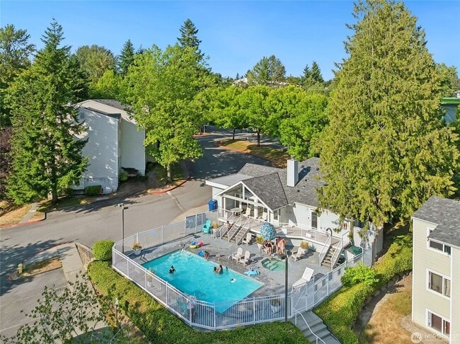 CLICK "REQUEST A TOUR" NOW! - CLICK "REQUEST A TOUR" NOW! Apartment