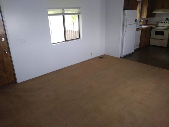 Building Photo - 65 E 8800 S
