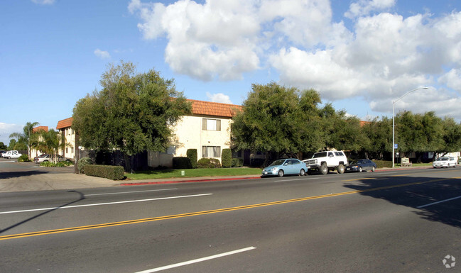 Building Photo - Coronado Manor