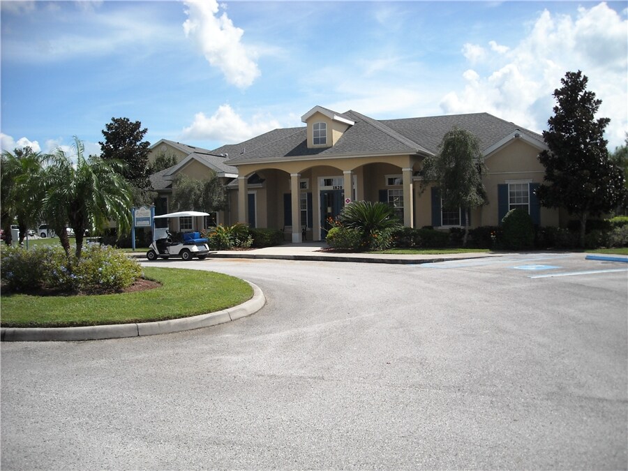 Irongate ApartmentsSenior Restricted Apartments 1820 Blair