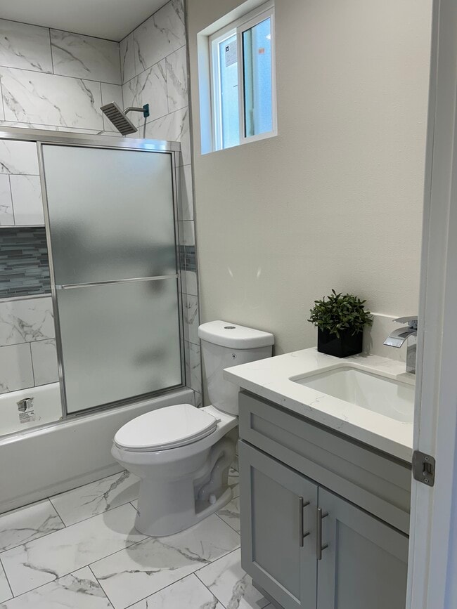 Foto del edificio - 10820 Croesus Ave