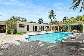 Building Photo - 8220 SW 162nd St
