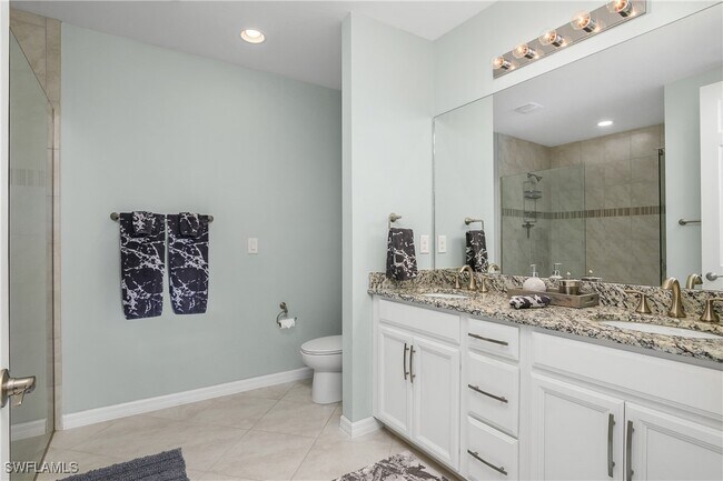 Building Photo - 14839 Edgewater Cir