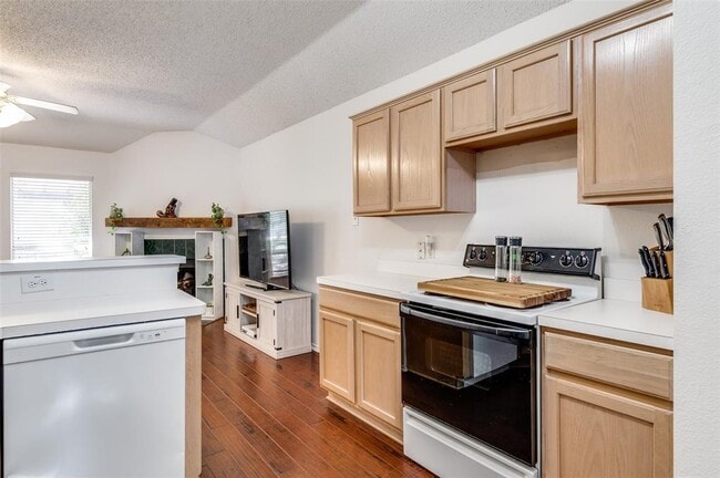 Building Photo - 9088 Brushy Creek Trail