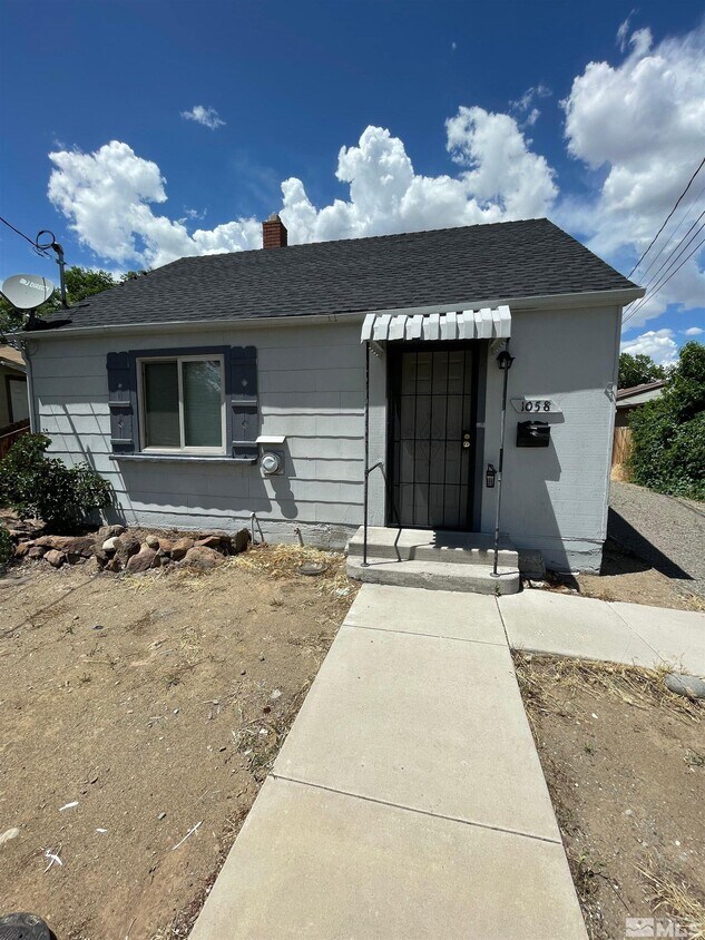 Primary Photo - 1058 G St