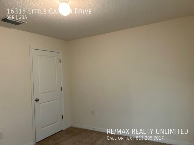 Building Photo - Sereno! 16315 Little Garden Drive Wimauma,...