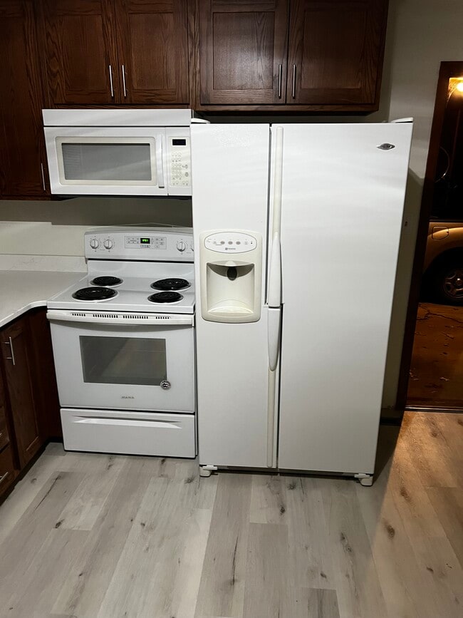 Foto del edificio - 111 W Golf Ave