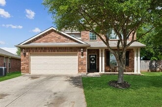 Building Photo - 3833 Denridge Ln