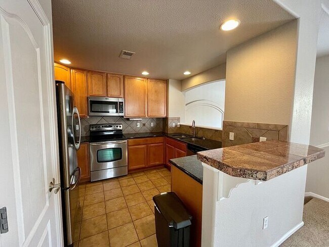Building Photo - Stunning 2 bed 2 bath home in Fort Collins!