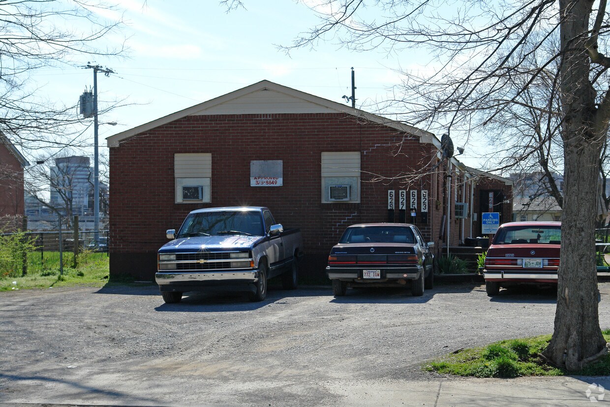 Primary Photo - 623-629 21st Ave N