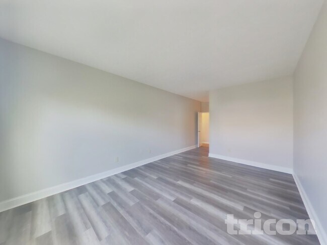 Foto del edificio - 2690 Kilmurray Dr