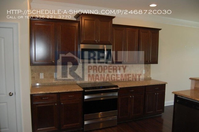 Building Photo - 5305 Roshni Terrace