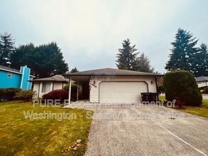 Building Photo - 2913 Briar Lea Loop SE