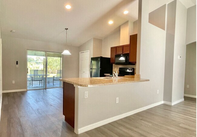Building Photo - 1459 Saxony Rd SW