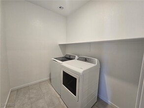 Building Photo - 375 Powell Crst Dr