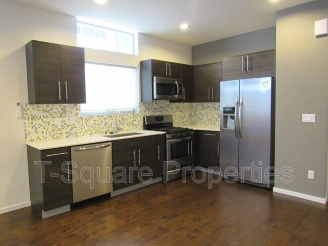 Foto del edificio - 4848 A Delridge Way SW
