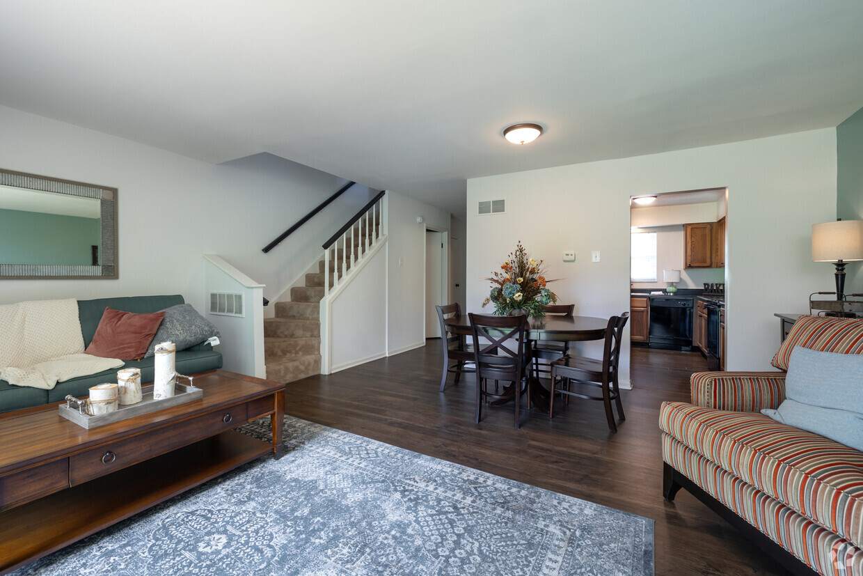 Foto principal - Sterling Heights Apartments