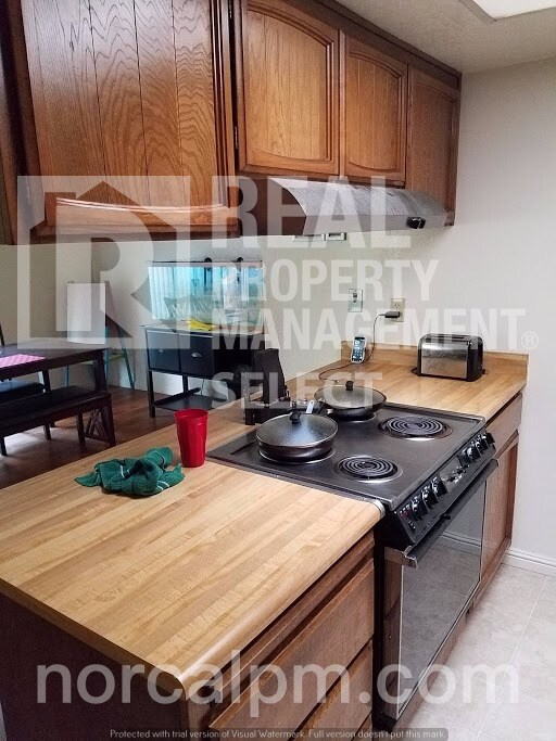 Foto del edificio - 2 Bed 1 Bath in Sacramento