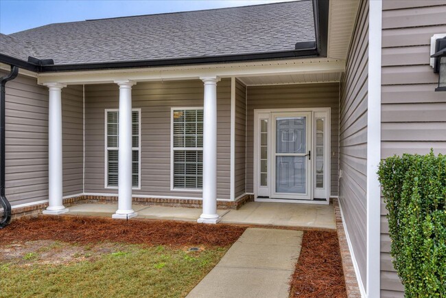 Building Photo - Beautiful Home in North Augusta