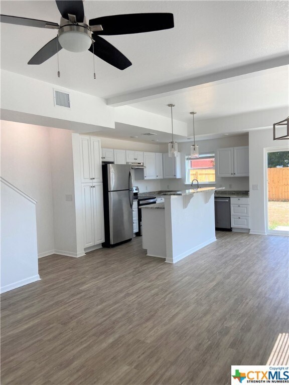 Building Photo - 1006 E Fannin St
