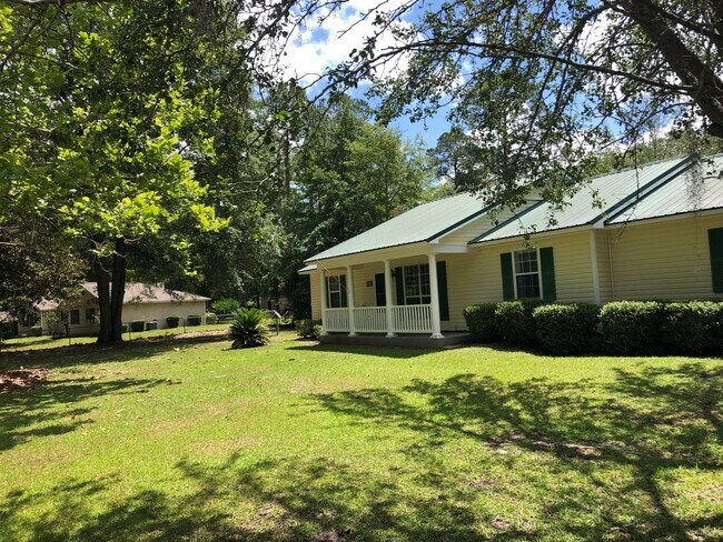 Foto del edificio - Charming Georgia Retreat: Spacious 3BD/2BA...