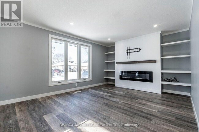 Photo du bâtiment - 162 Speight Blvd