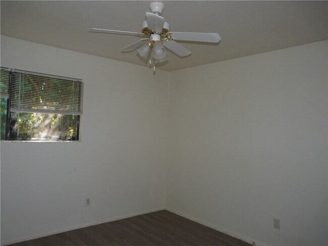Building Photo - 601 Bracewood Cir