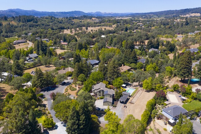 Foto del edificio - 230 Zinfandel Rd