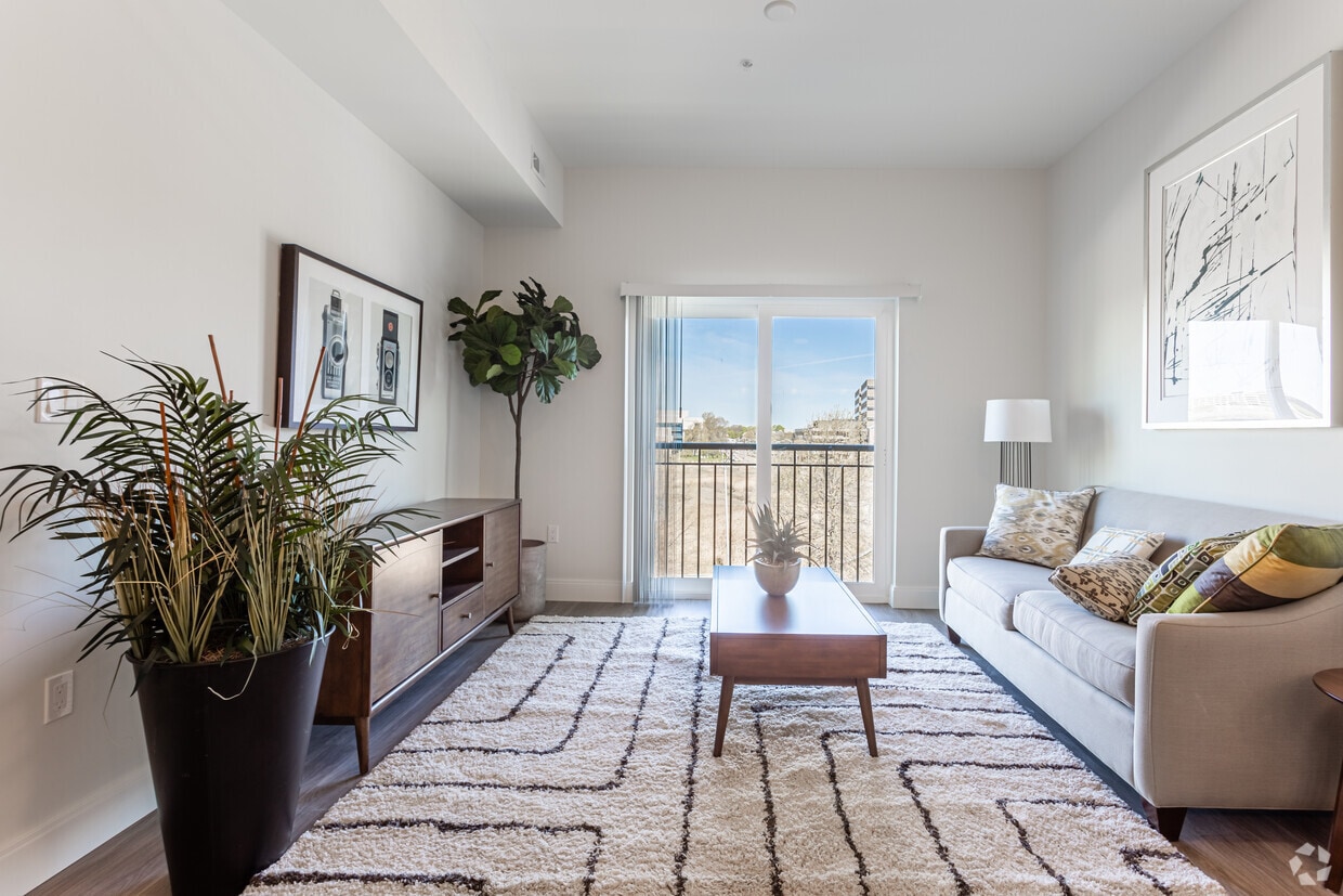 One Newport Apartments 1 Newport Ave Quincy, MA