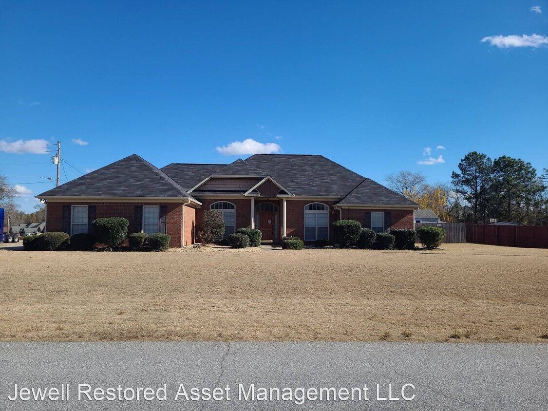 Primary Photo - 4 br, 2 bath House - 8 Ridgebrook Drive