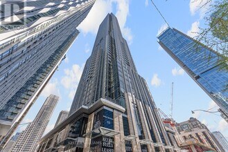 Building Photo - 11 Yorkville Ave