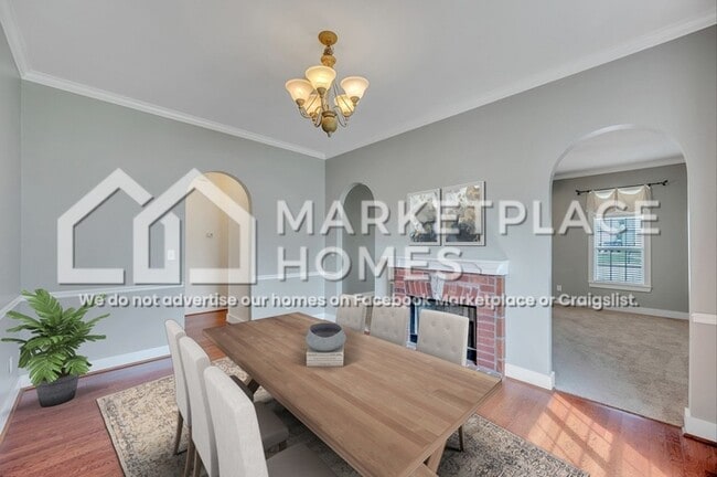 Building Photo - 4662 Nicholas Dr