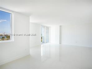 Foto del edificio - 244 Biscayne Blvd