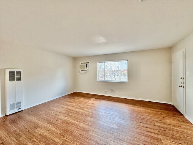 Foto del edificio - 5717 McCommas Blvd