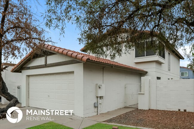 Foto del edificio - 5032 W Gelding Dr