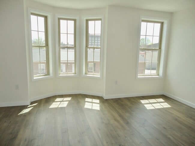Master Bedroom - 1631 W Venango St