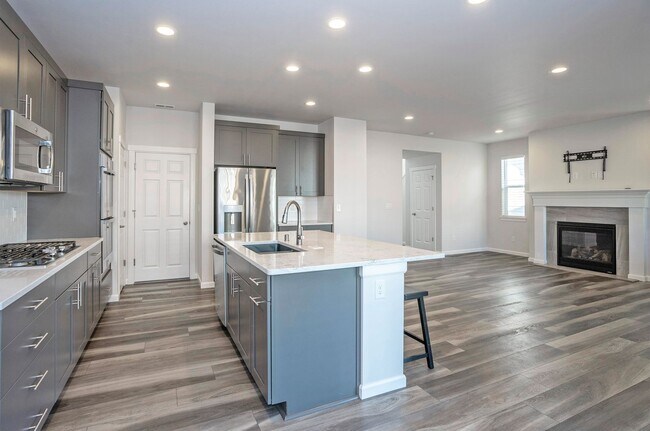 Foto del edificio - Newer 3-Bed Edgewood Home with A/C, Loft, ...