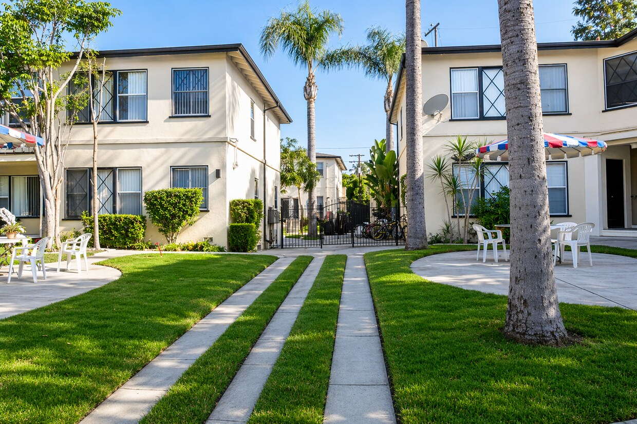 Building Photo - 3300 Castle Heights Ave